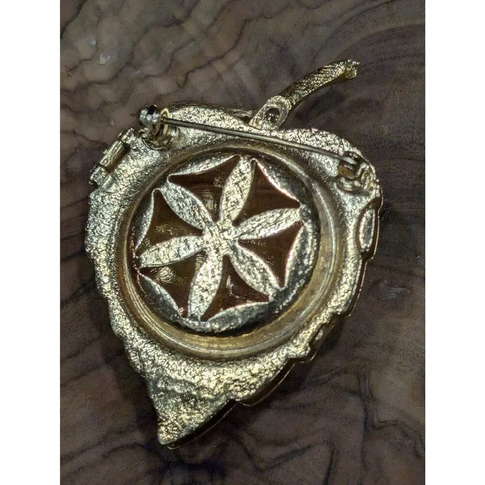 Avon 1972 Golden Leaf Solid Compact Pin Brooch with Faux Pearl Berry